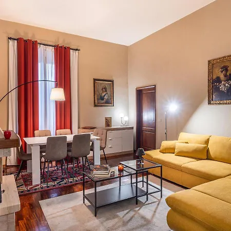 Ludyta House In Centro * Arezzo