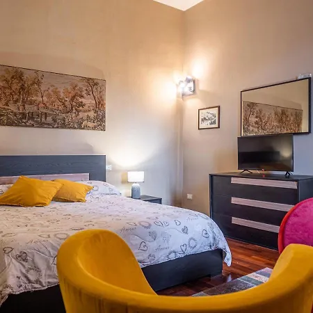 Ludyta House In Centro Apartman