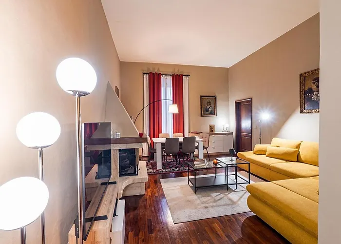 Ludyta House In Centro * 아레초